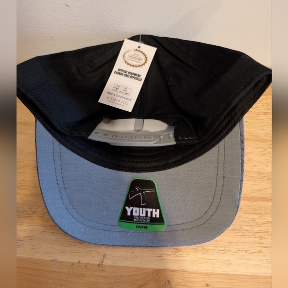 Youth Baseball Cap Nintendo Super Mario Brand New with tag from Bioworld - Picture 2 of 2